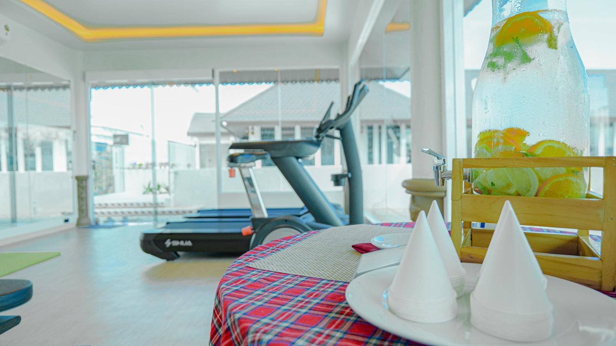 Hotell Quality And 4*